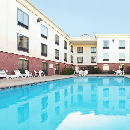 Holiday Inn Express & Suites Pine Bluff/Pines Mall By Ihg Luaran gambar