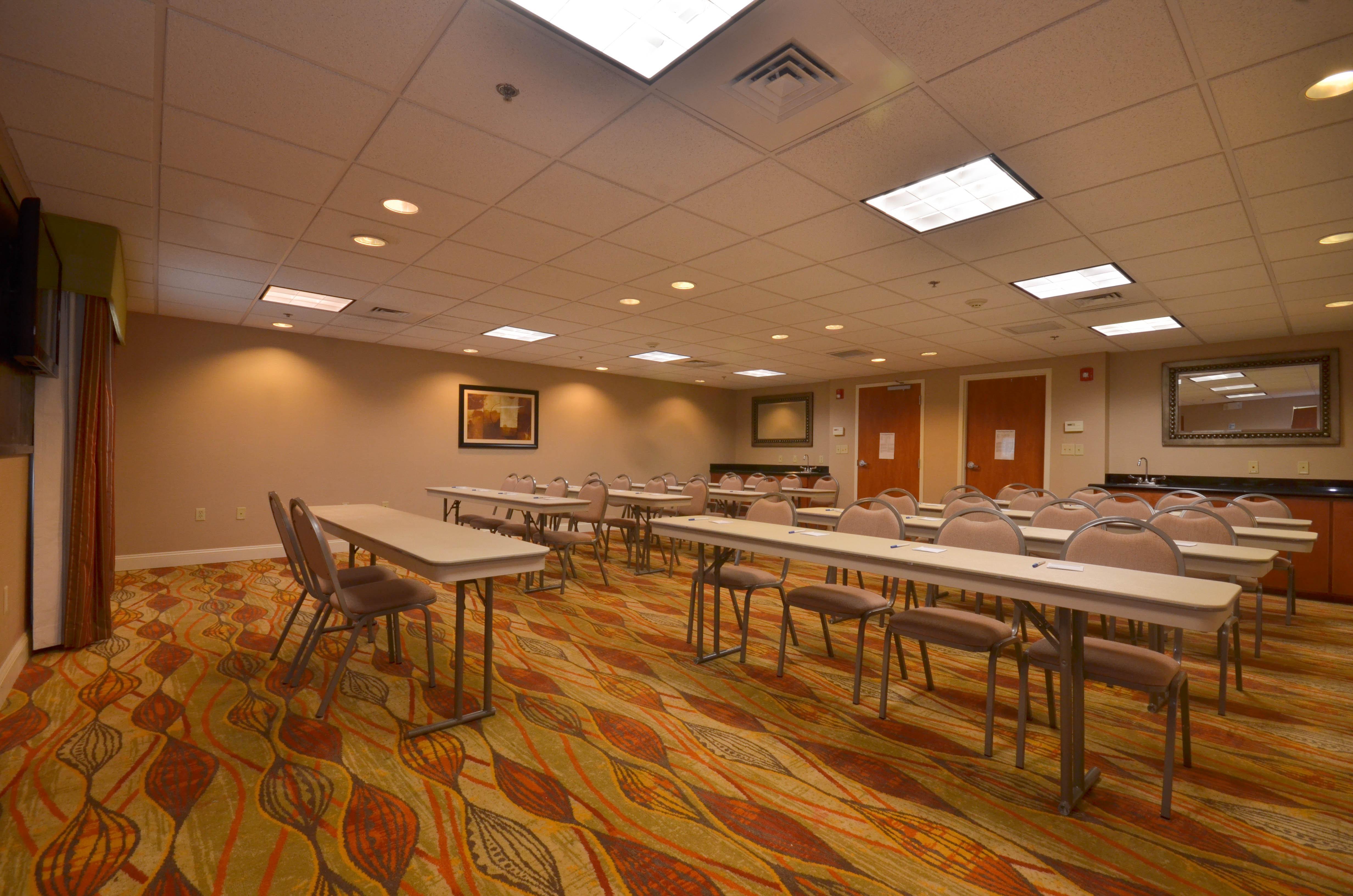 Holiday Inn Express & Suites Pine Bluff/Pines Mall By Ihg Luaran gambar