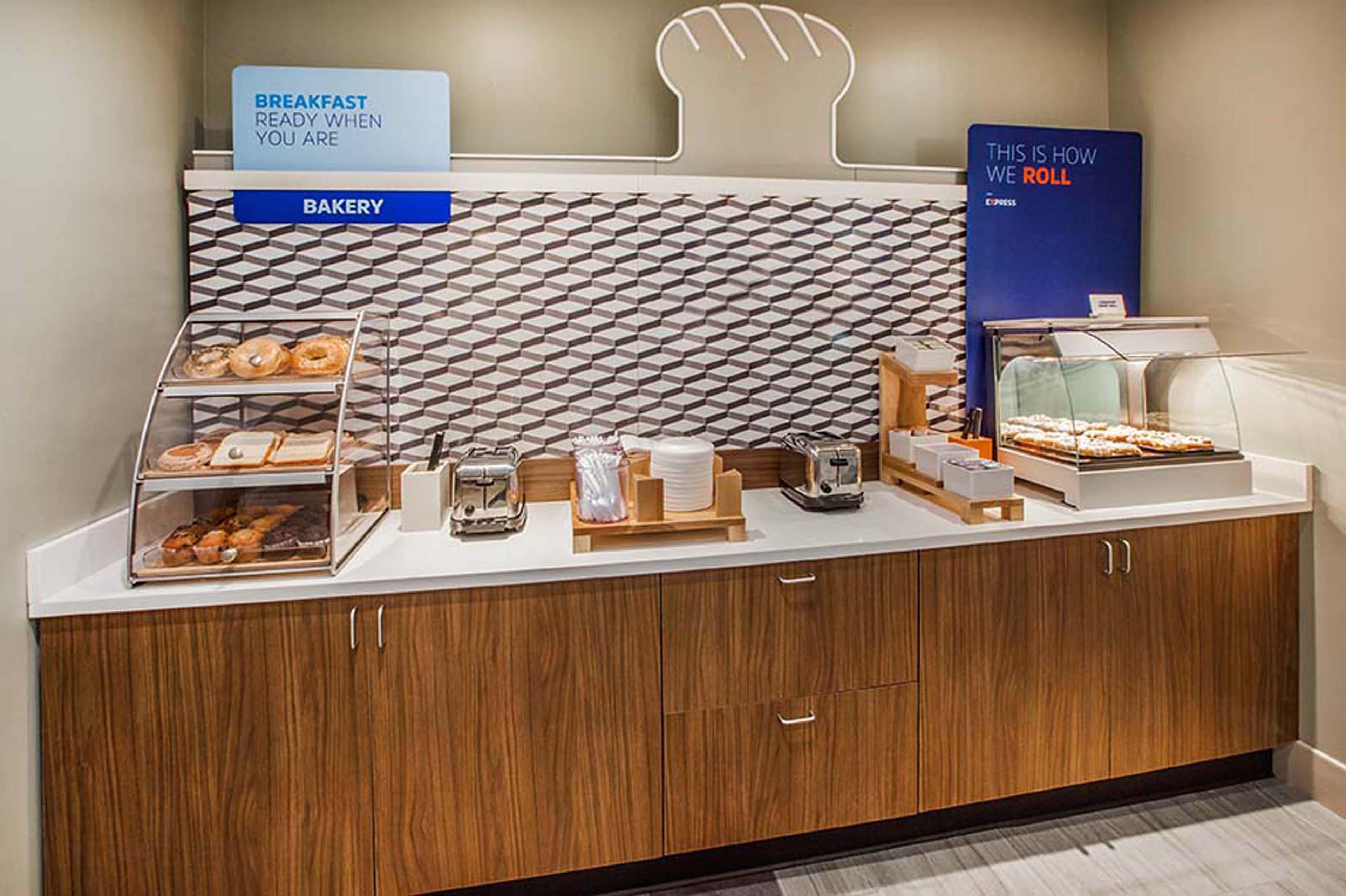 Holiday Inn Express & Suites Pine Bluff/Pines Mall By Ihg Luaran gambar