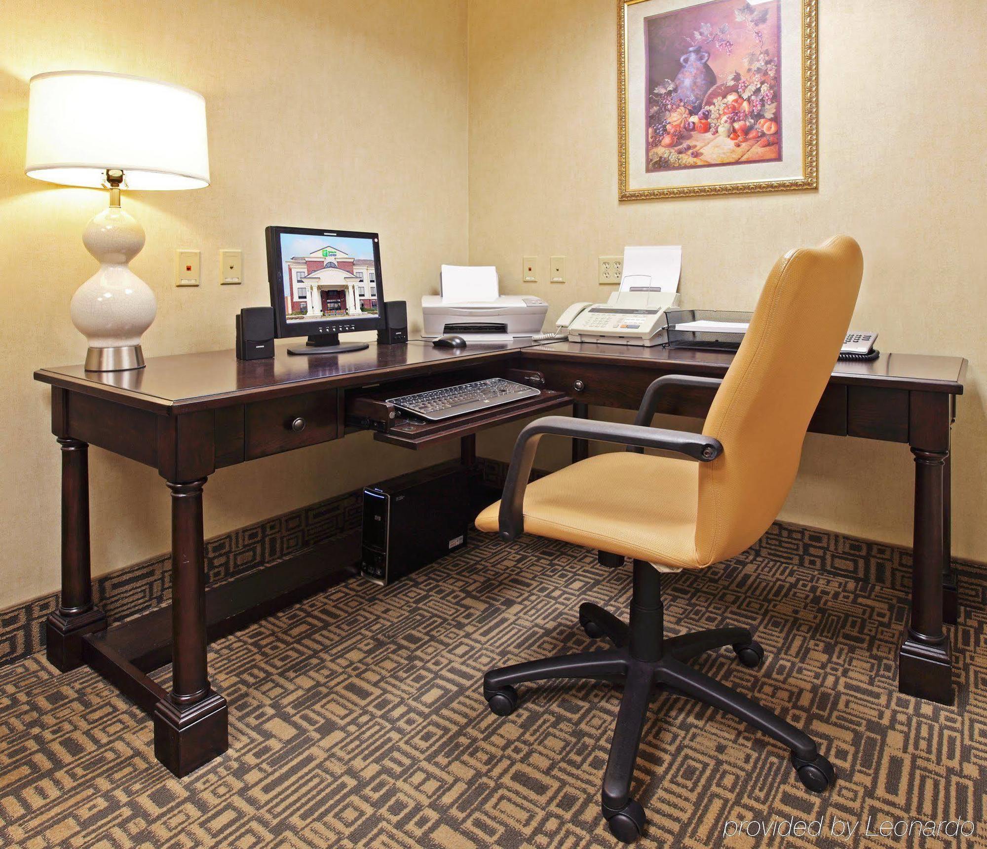 Holiday Inn Express & Suites Pine Bluff/Pines Mall By Ihg Kemudahan gambar
